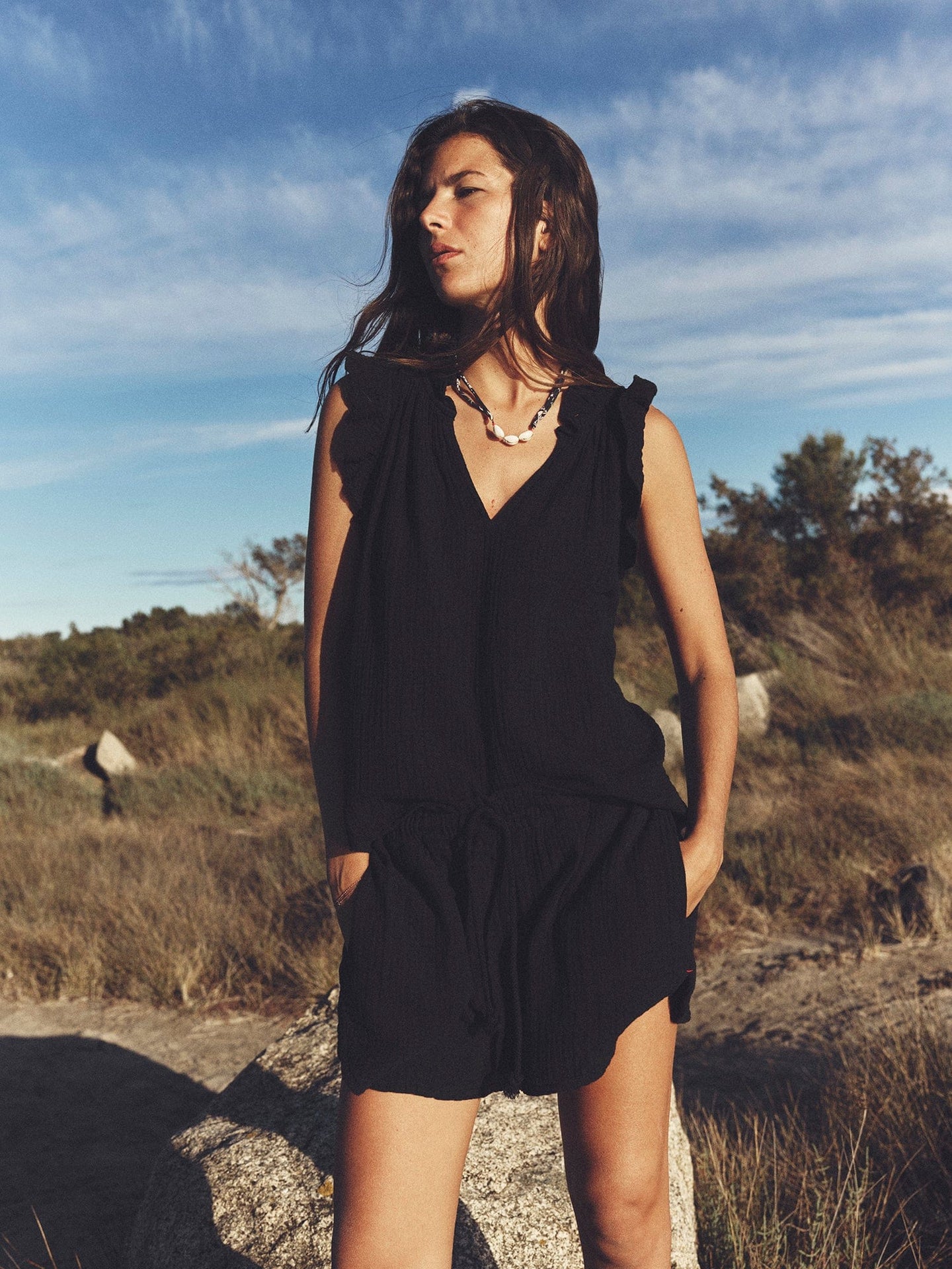 Xirena Top Black Bex Gauze Top