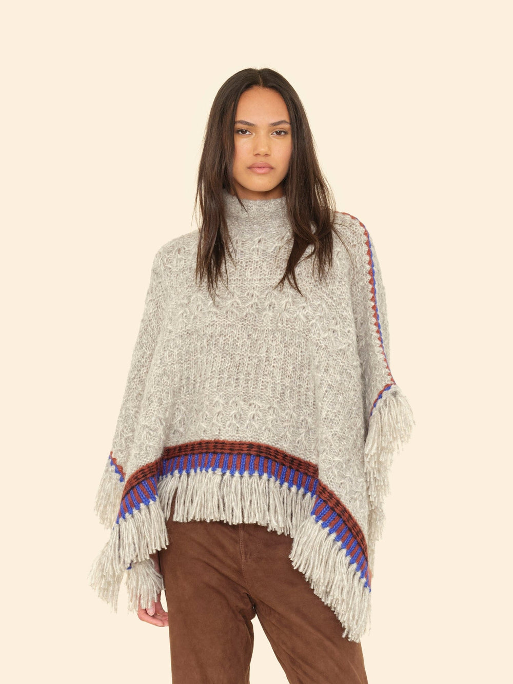 LM02 Sweater Gris Hugo Poncho Sweater Gris Hugo Poncho Sweater