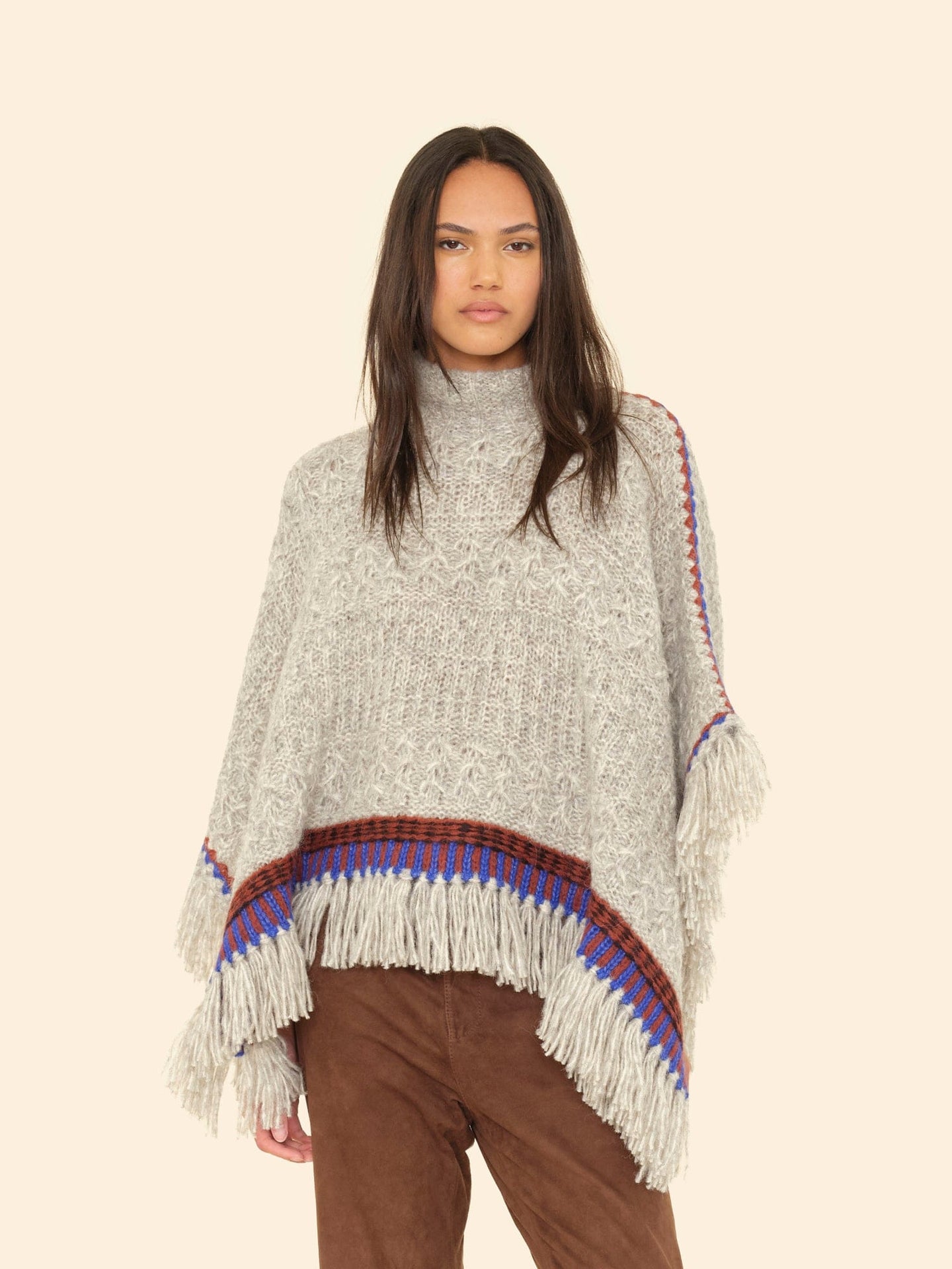 LM02 Sweater Gris Hugo Poncho Sweater Gris Hugo Poncho Sweater