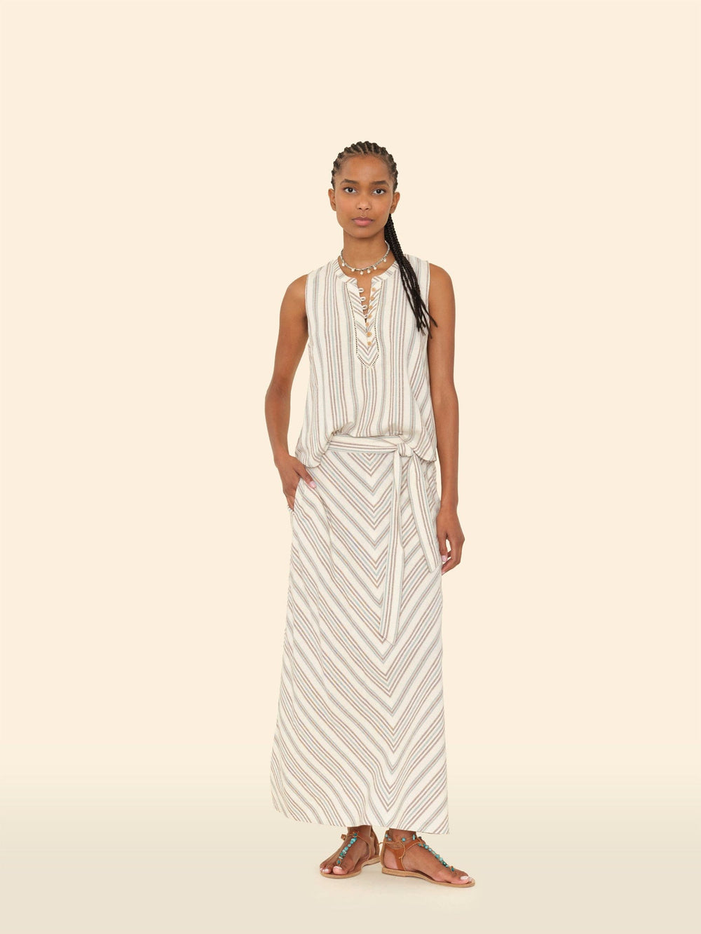 X2503 Skirt Ivory Sand Mikayla Skirt Ivory Sand Mikayla Skirt