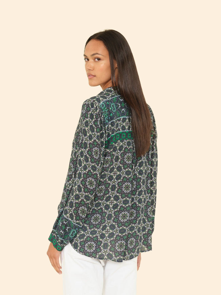 X2505 Shirt Navy Tile Gaby Shirt Navy Tile Gaby Shirt