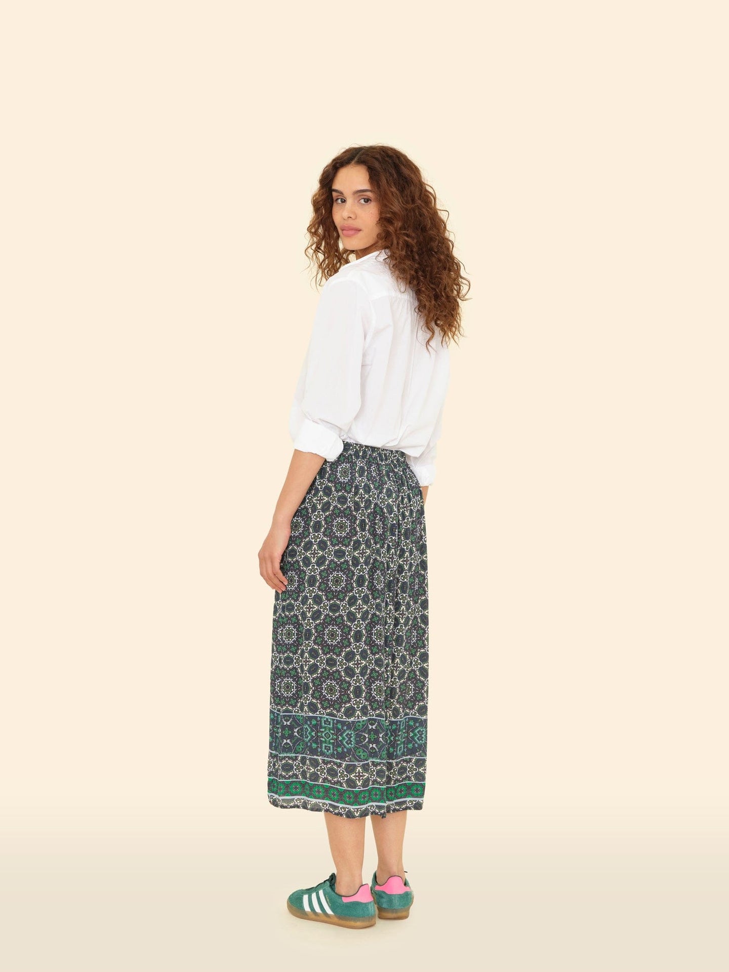 X2505 Skirt Navy Tile Yana Skirt Navy Tile Yana Skirt