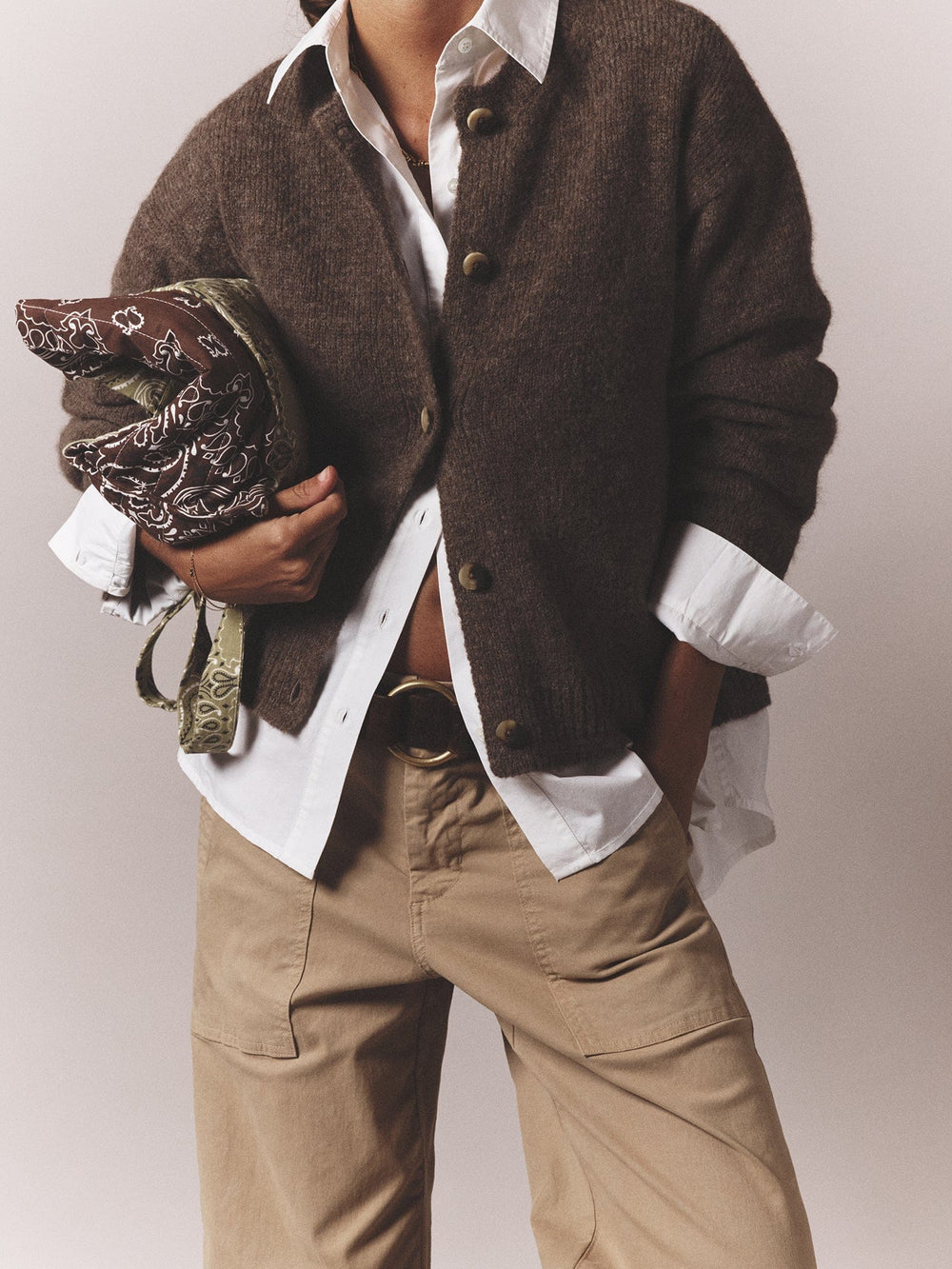 X2506 Sweater Taupe Cameron Sweater Taupe Cameron Sweater