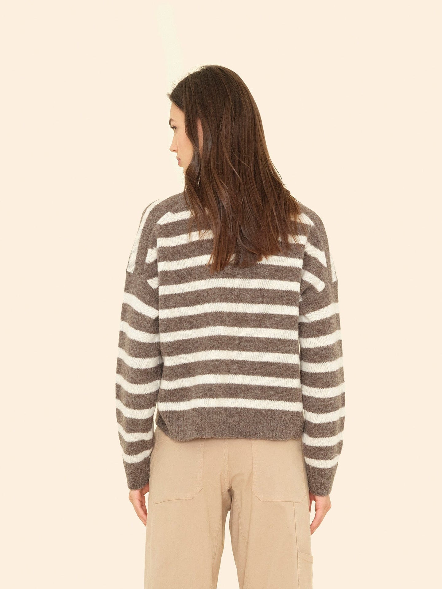 X2506 Sweater Wheat Ivory Lela Sweater Wheat Ivory Lela Sweater