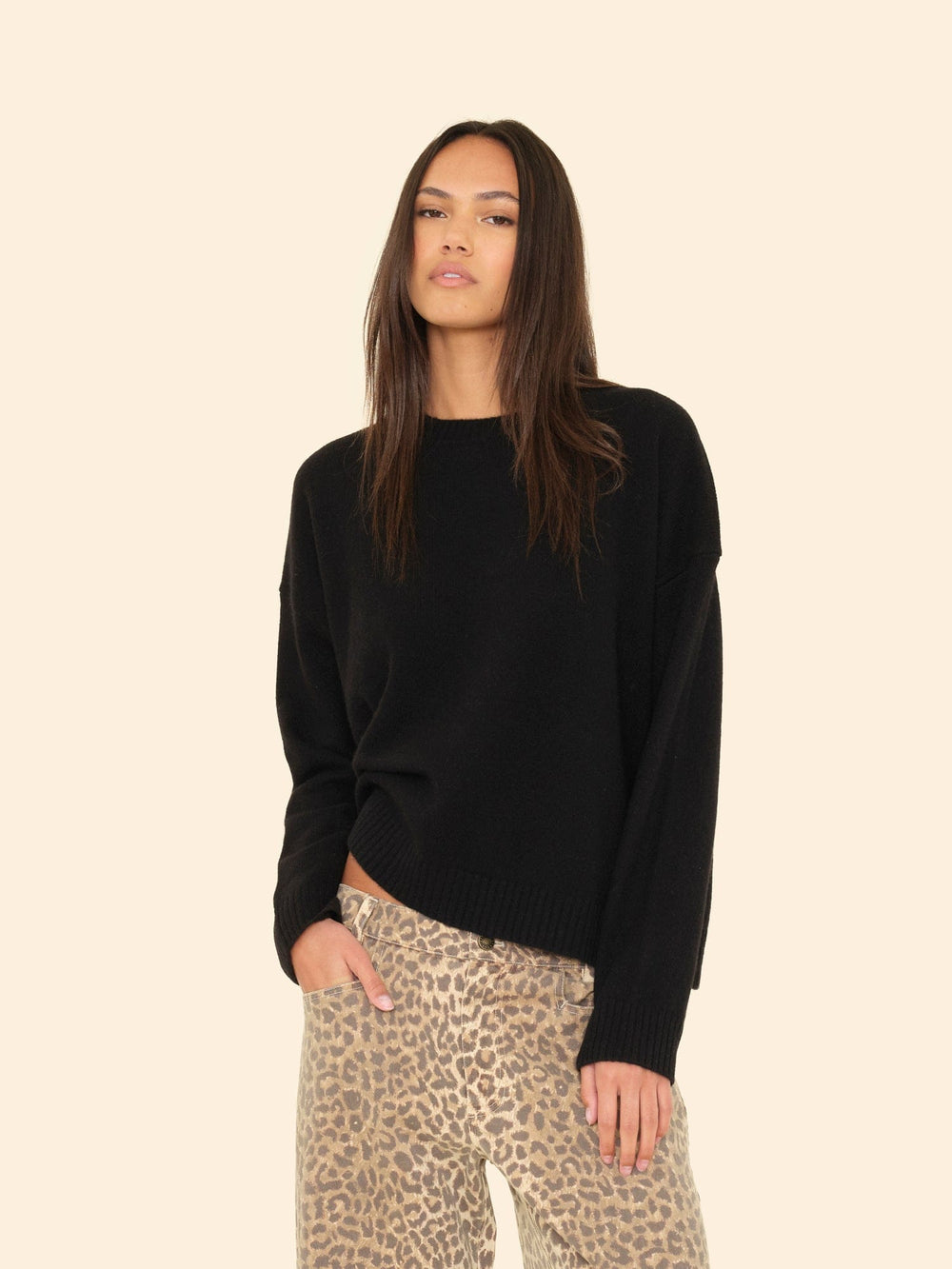 X2508 Sweater Black Lela Sweater Black Lela Sweater