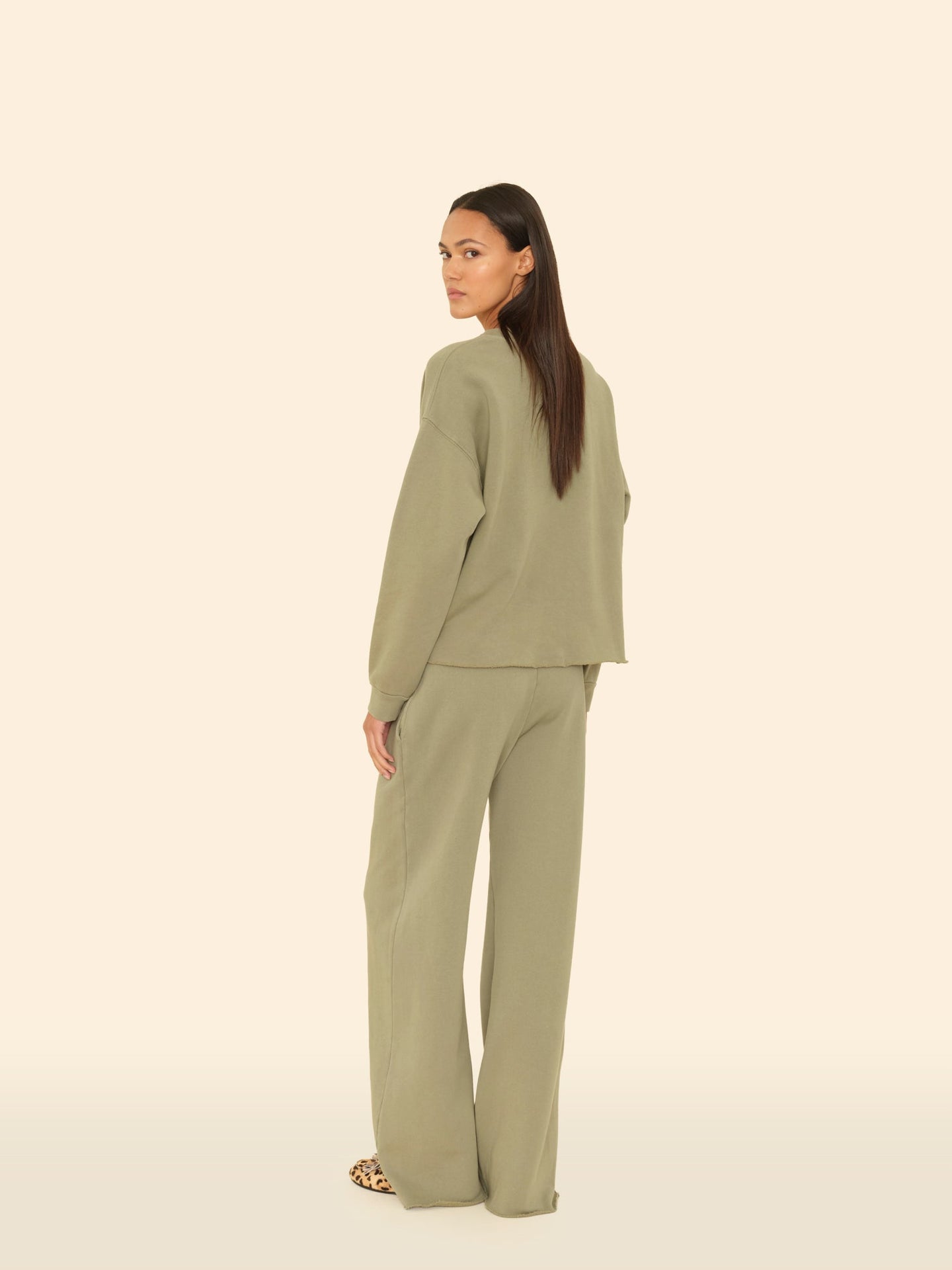 X2508 Sweatpant Olive Leaf Emmette Sweatpant Olive Leaf Emmette Sweatpant
