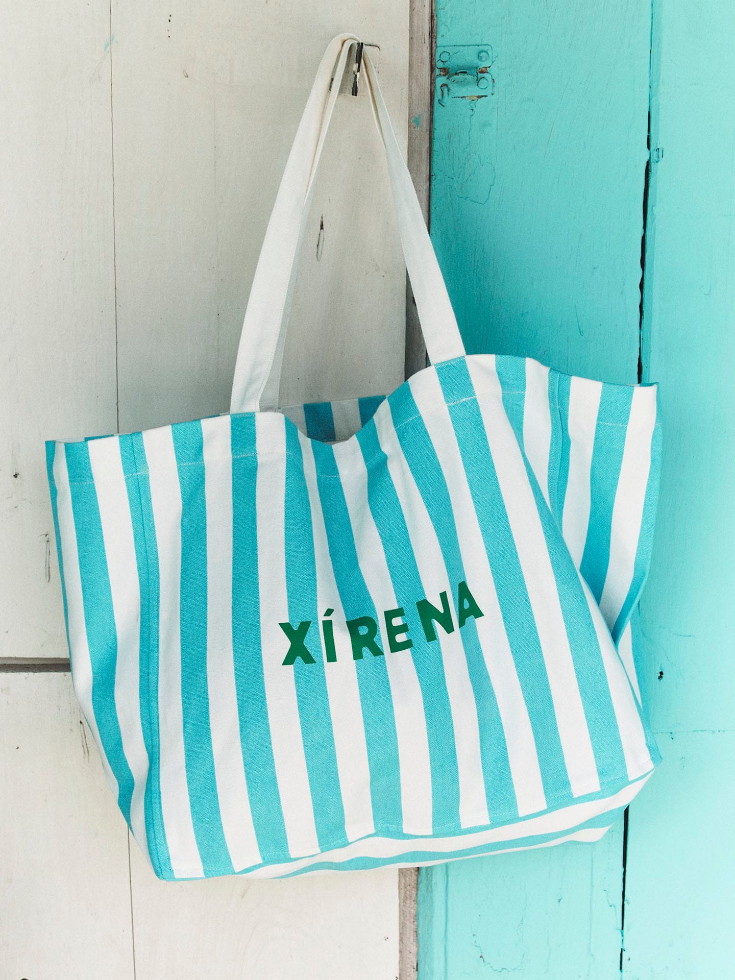 X2510 Bag One Size / Coastal Blue Stripe Coastal Blue Stripe Layton Tote X0CVT045-OS-CBLS Coastal Blue Stripe Layton Tote