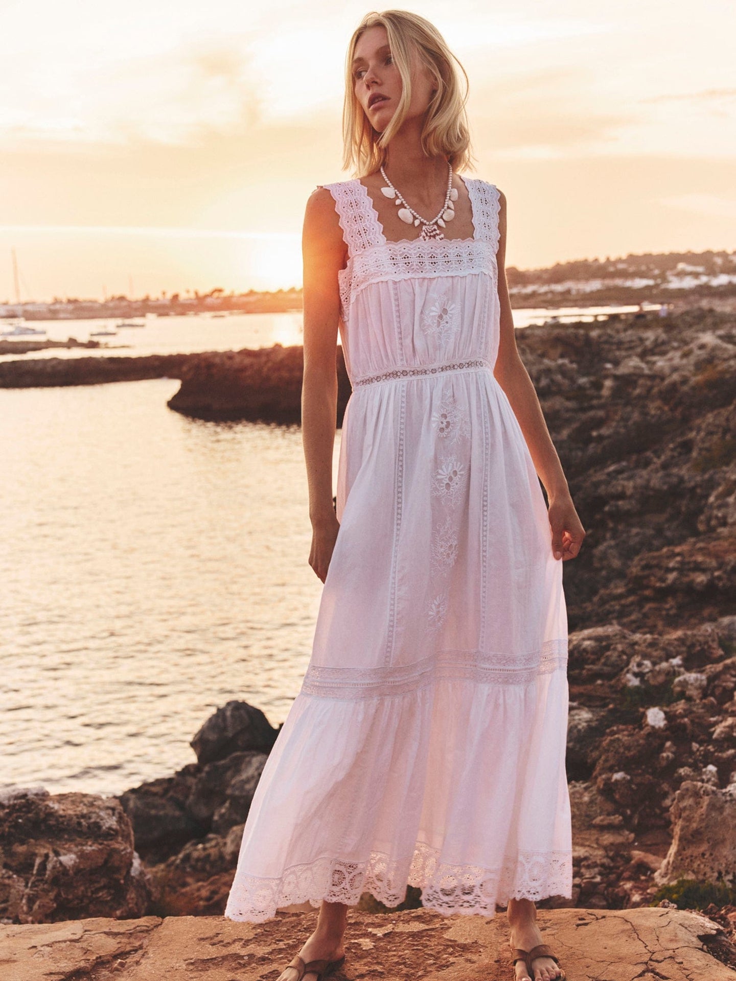 Xirena Women's Anita Lace Trim Dress - White - Size M Xirena Women's Anita Lace Trim Dress - White - Size M