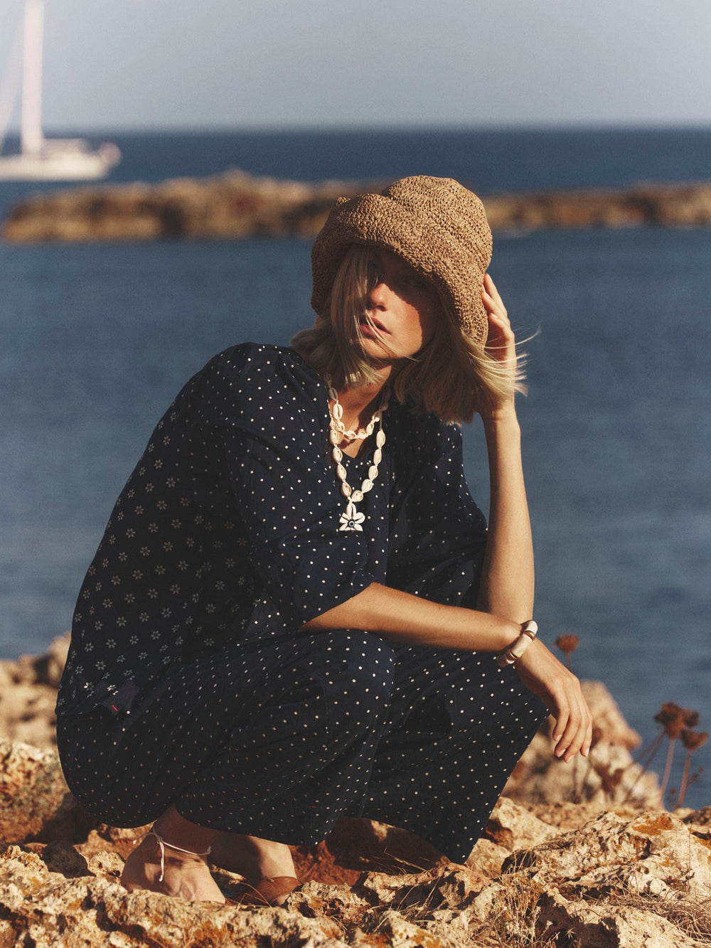 X2601 Pant Navy Daisy Tori Pant Navy Daisy Tori Pant