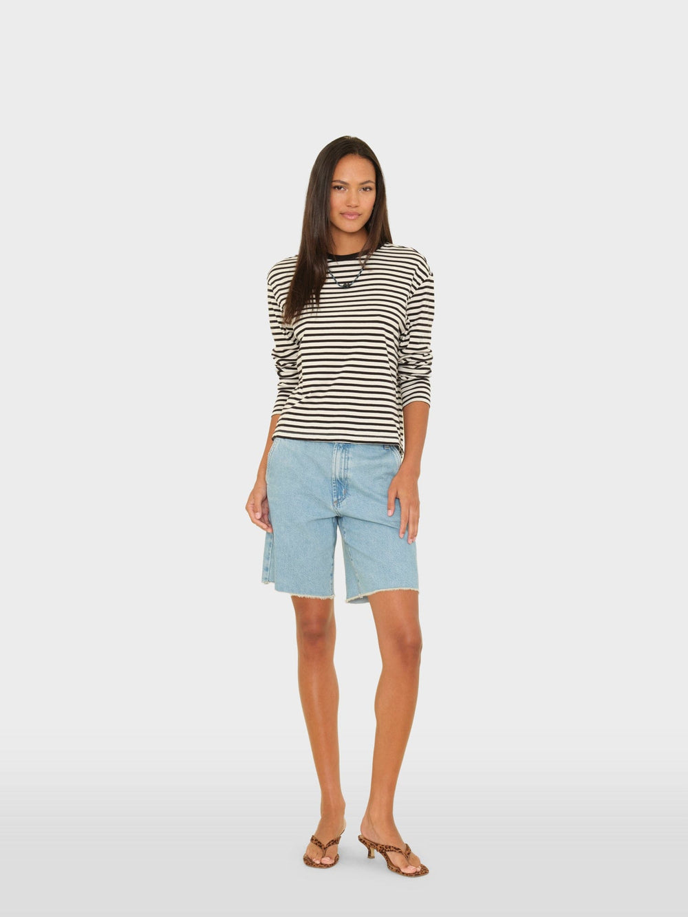 X2601 Short Blue Cloud Knox Denim Short Blue Cloud Knox Denim Short