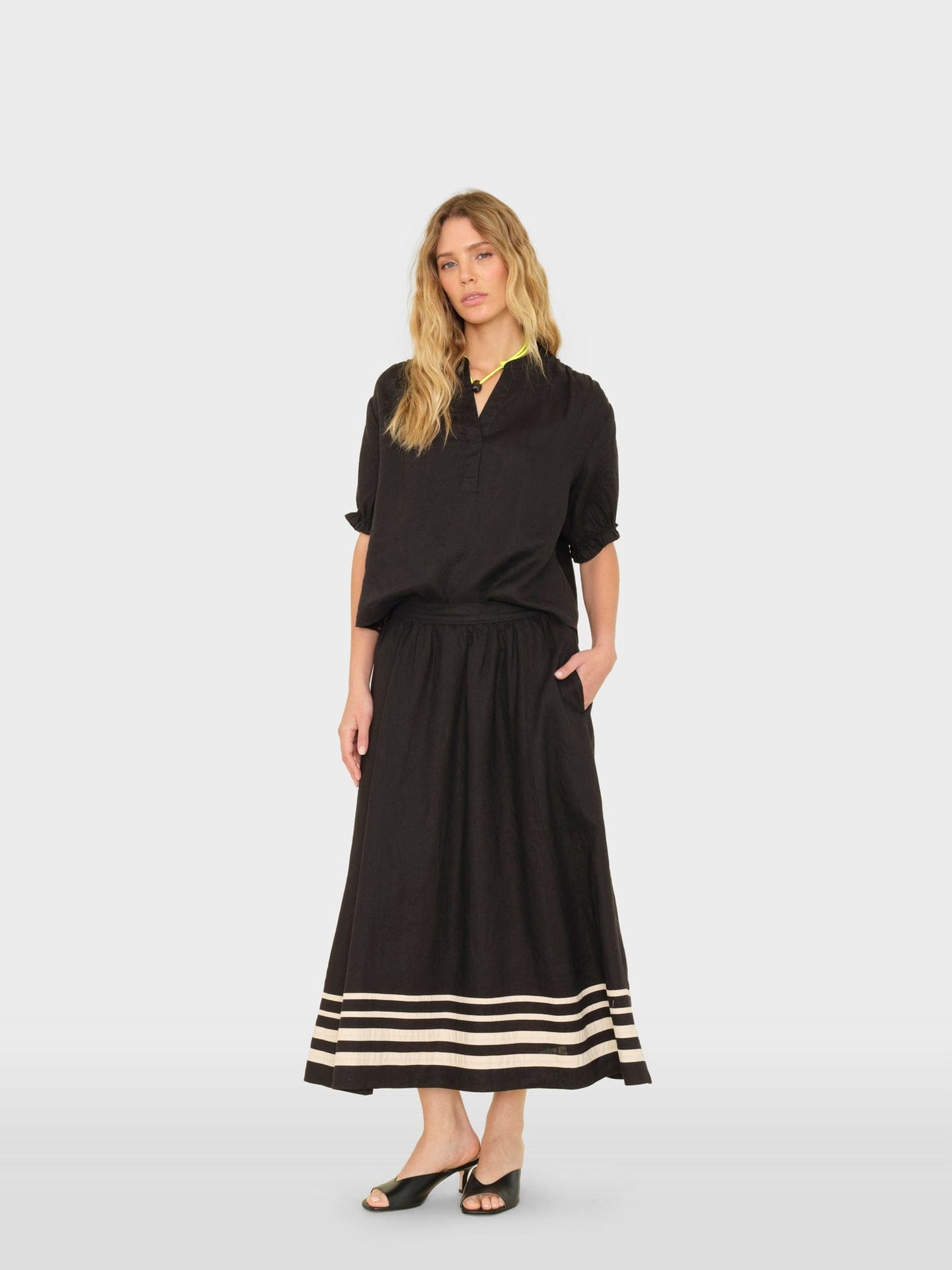 X2601 Skirt Black Lucille Skirt Black Lucille Skirt