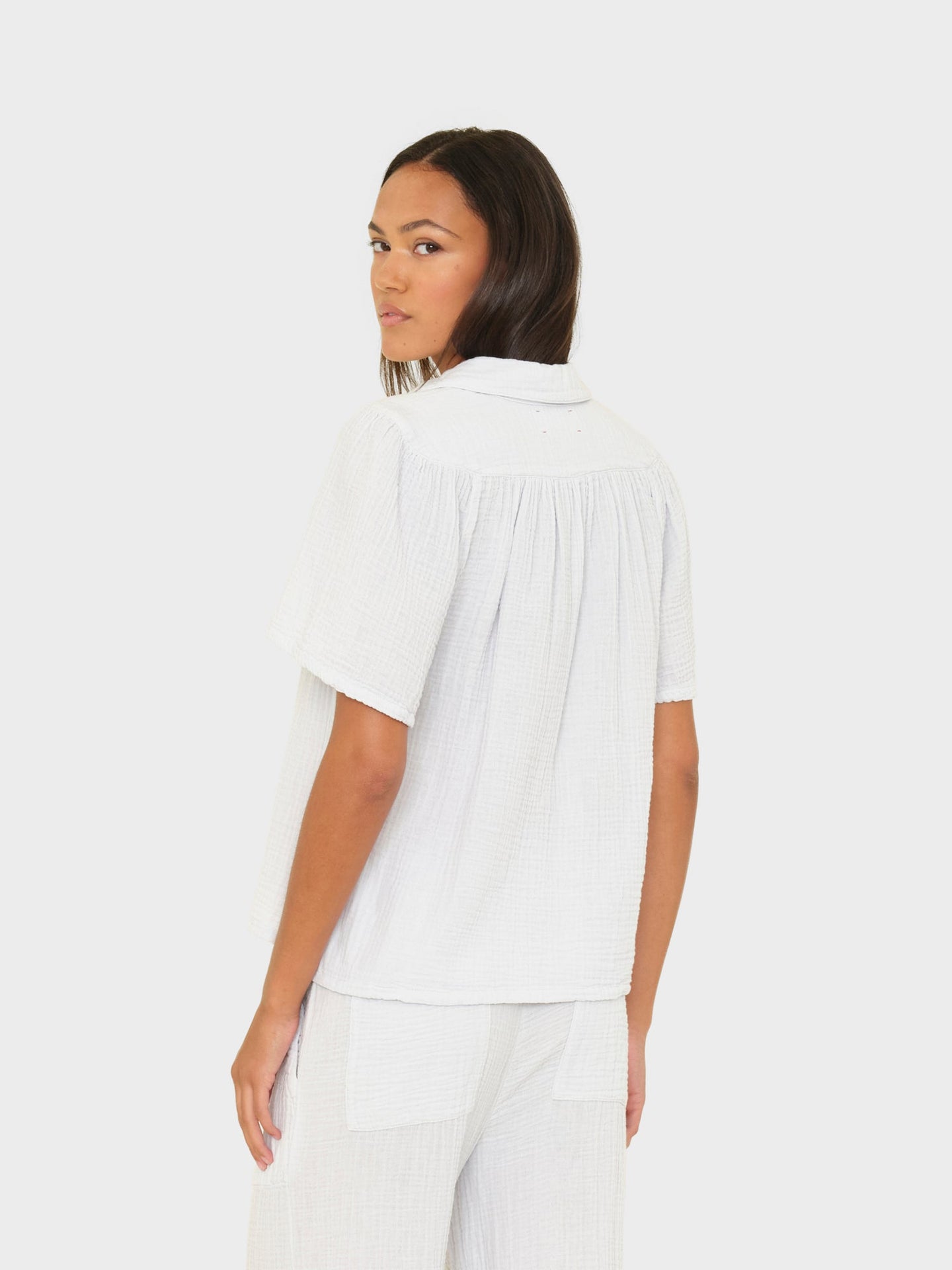 X2601 Top Pale Sky Rylee Top Pale Sky Rylee Top