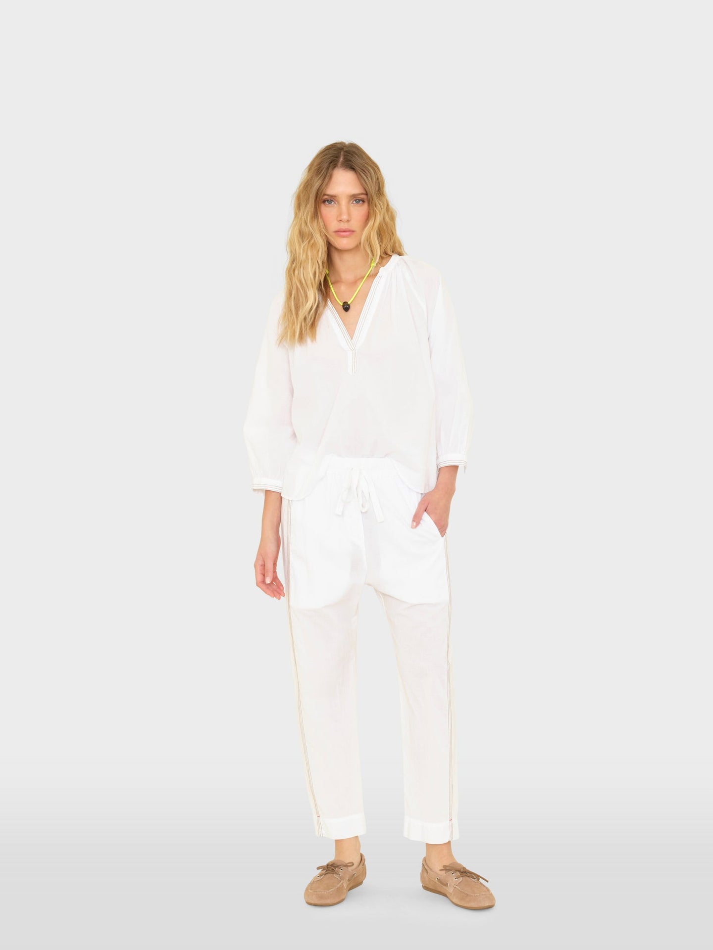 X2602 Pant White Sand Draper Pant White Sand Draper Pant