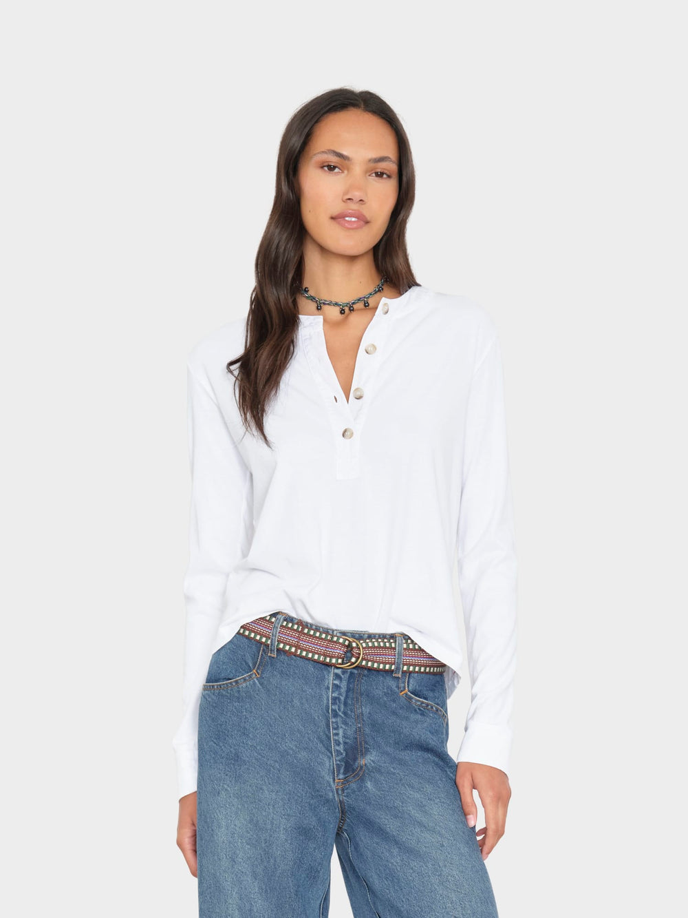 X2605 Tee White Lucas Tee White Lucas Tee