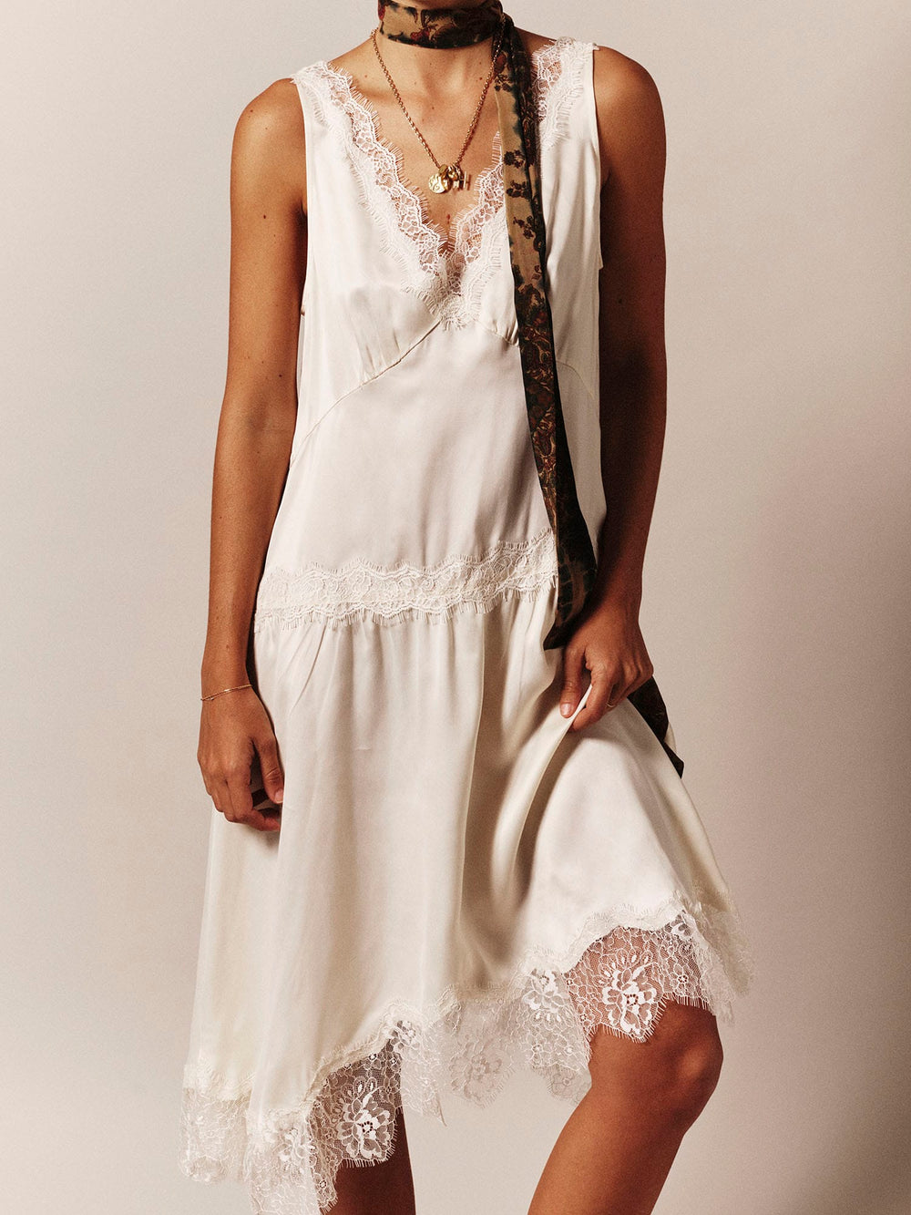X2606 Dress Creme Bronwyn Dress Creme Bronwyn Dress