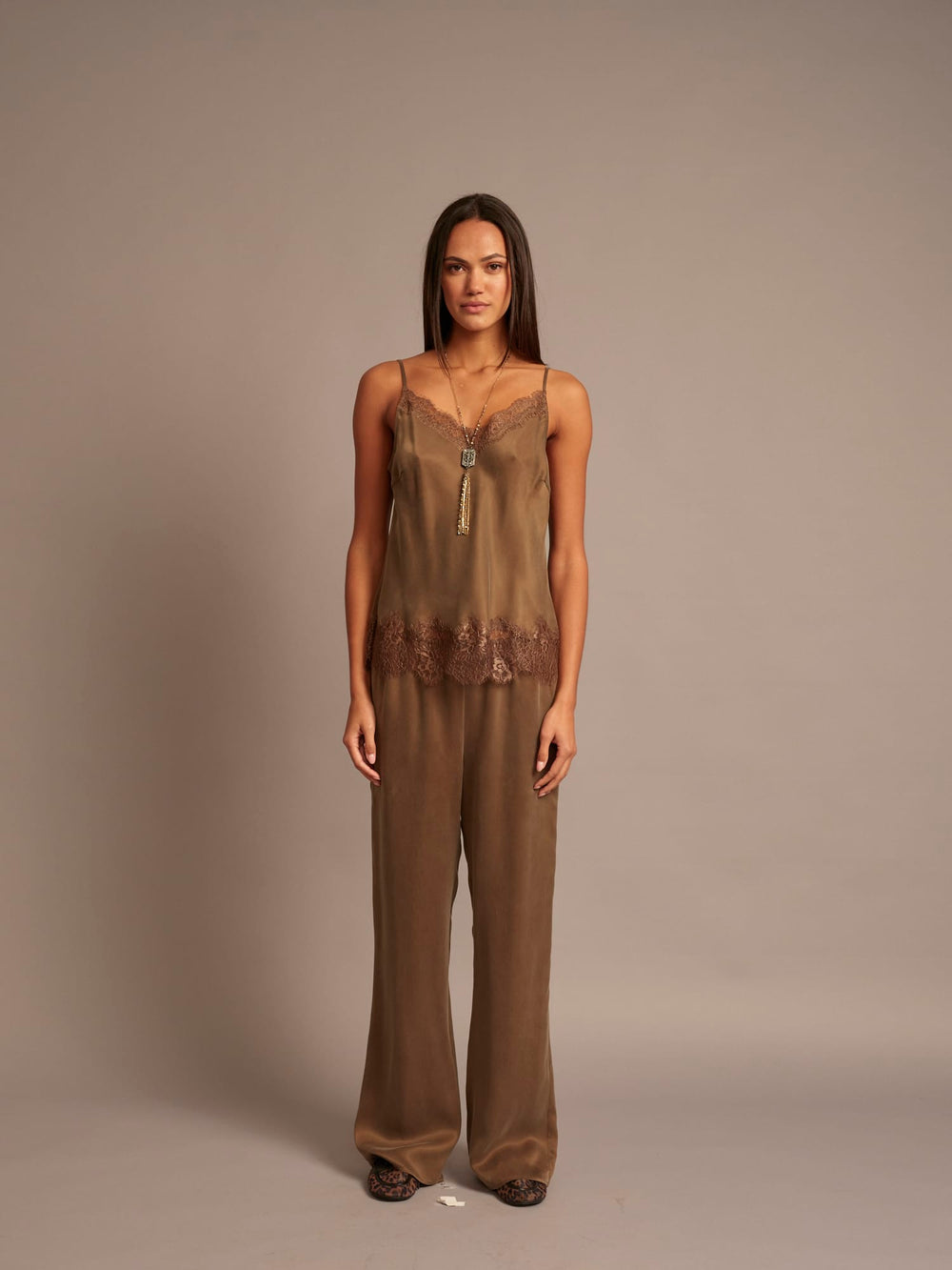 X2606 Pant Olive Brown Bella Pant Olive Brown Bella Pant