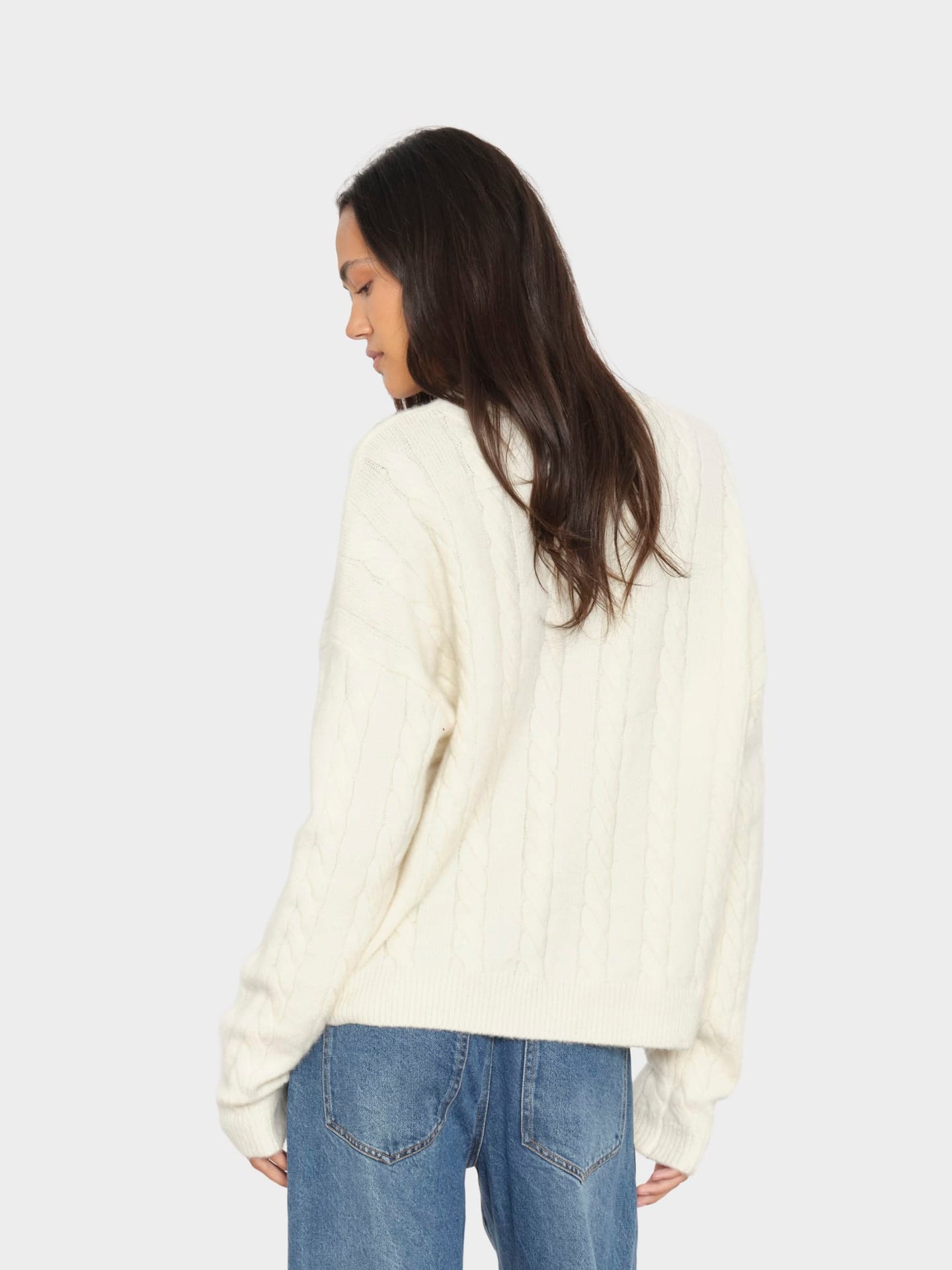 X2606 Sweater Cream Feather Leland Sweater Cream Feather Leland Sweater