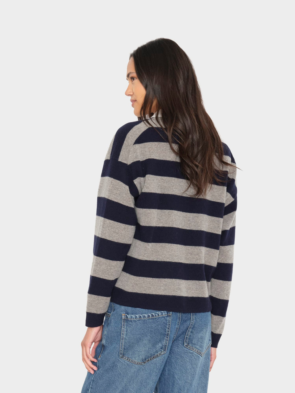 X2606 Sweater Midnight Gray Braxton Sweater Midnight Gray Braxton Sweater