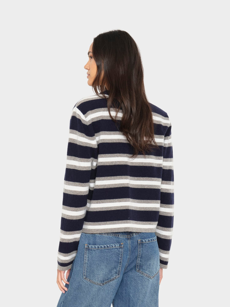 X2606 Sweater Midnight Ivory Maxwell Sweater Midnight Ivory Maxwell Sweater