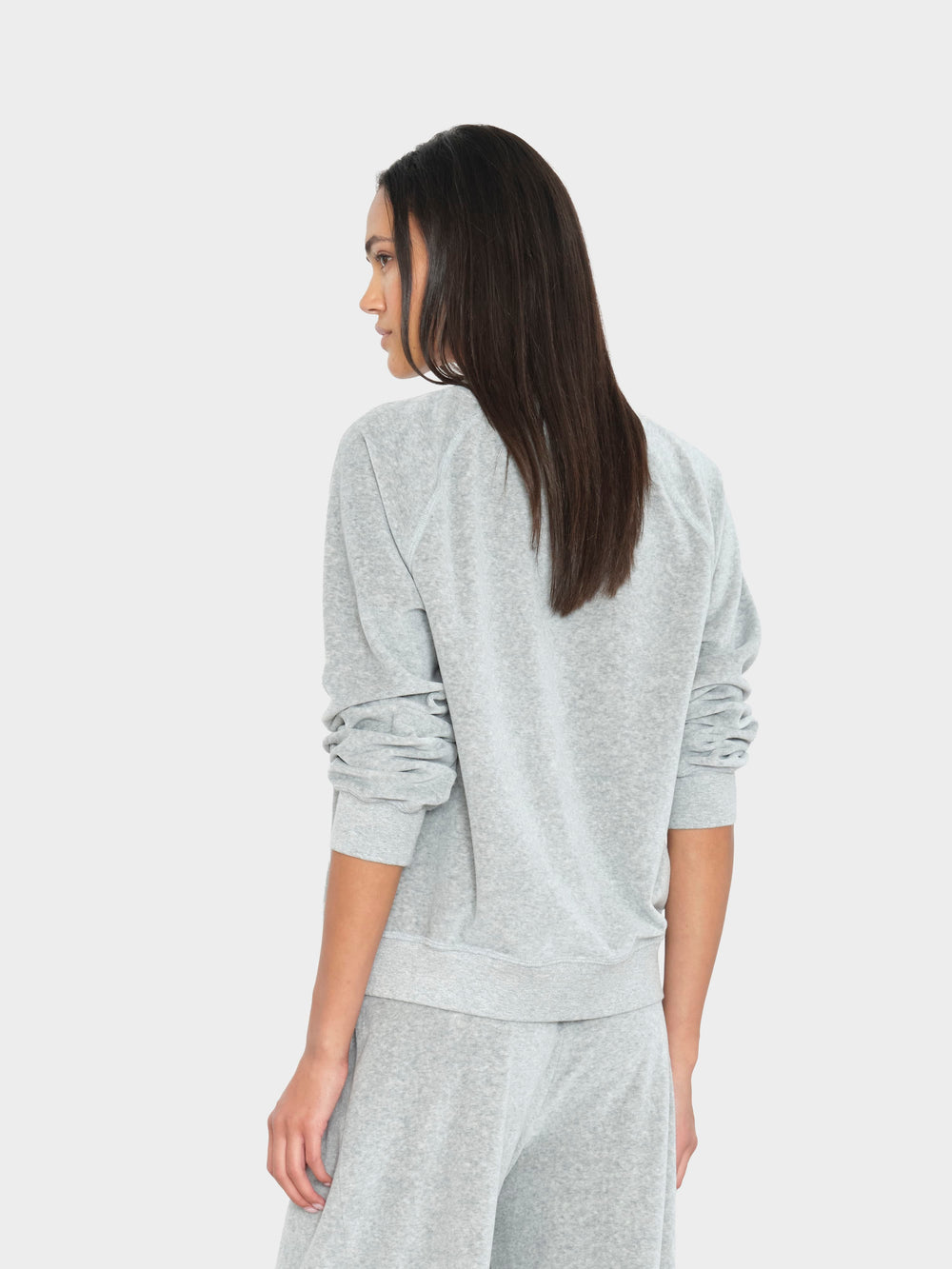 X2607 Sweatshirt Heather Grey Pierre Velour Sweatshirt Heather Grey Pierre Velour Sweatshirt