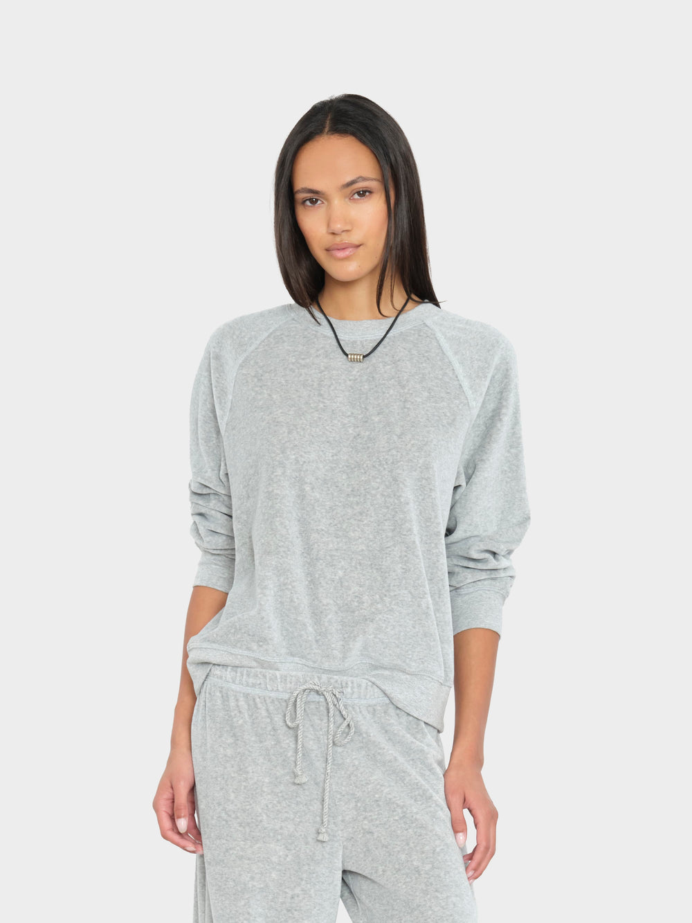 X2607 Sweatshirt Heather Grey Pierre Velour Sweatshirt Heather Grey Pierre Velour Sweatshirt