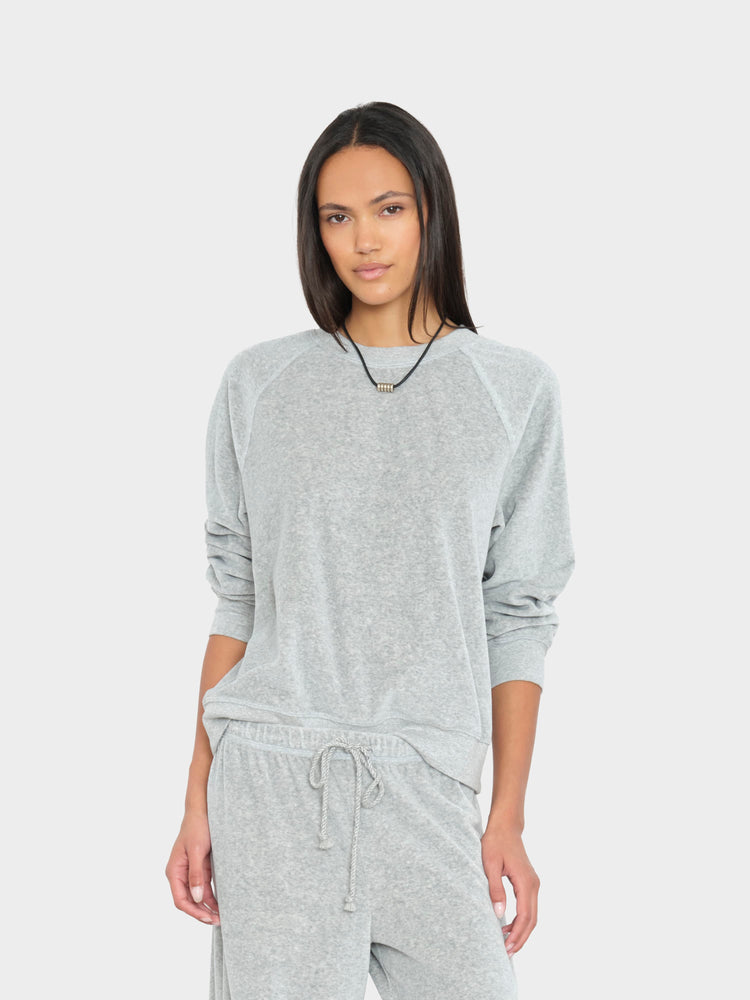 X2607 Sweatshirt Heather Grey Pierre Velour Sweatshirt Heather Grey Pierre Velour Sweatshirt