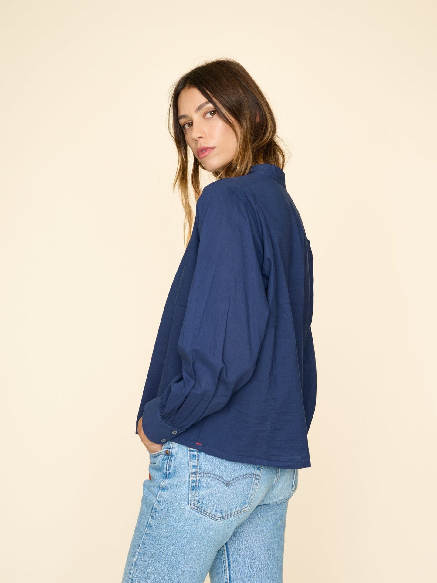 Xirena Shirt Navy Gemma Shirt