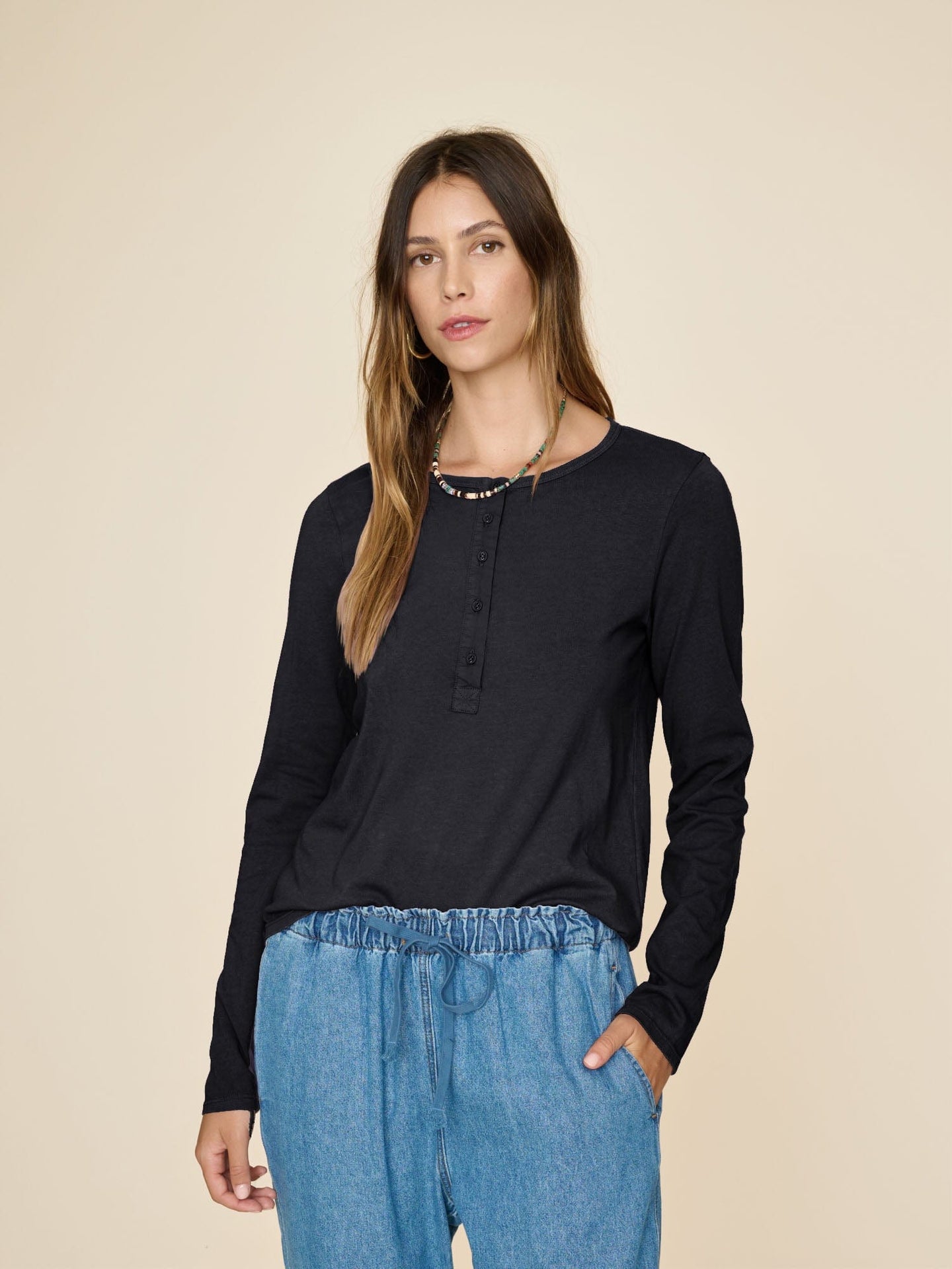 Xirena Tee Black Langley Tee