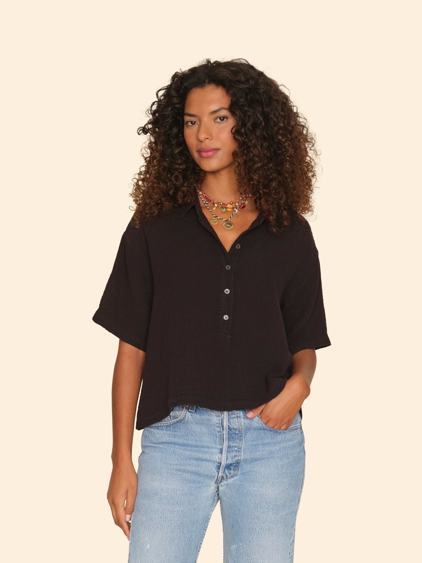 Xirena Top Black Ansel Gauze Top