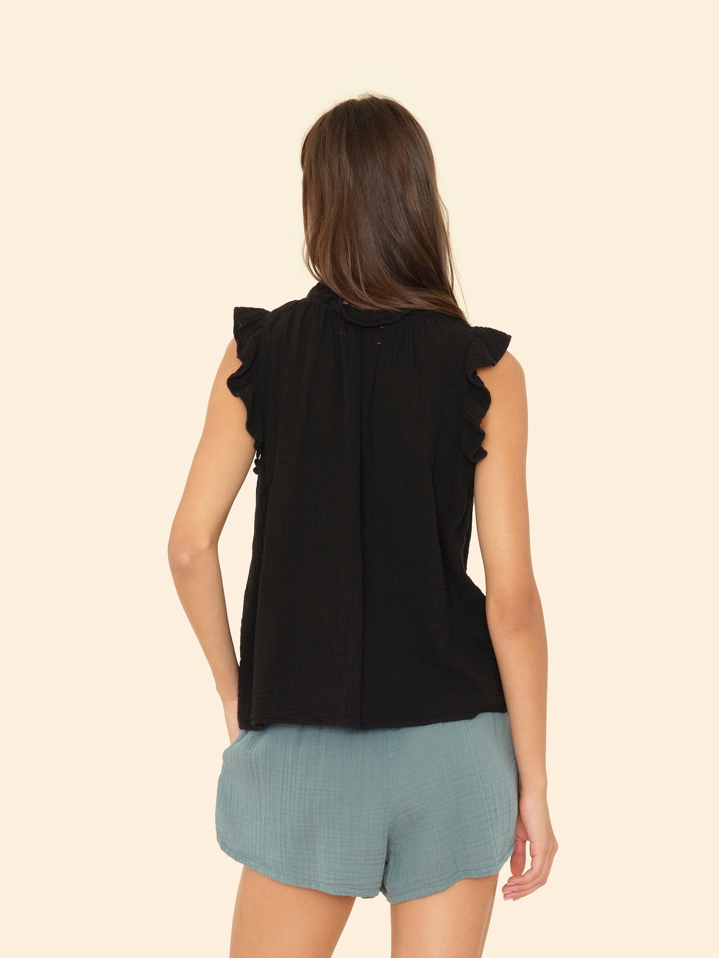 Xirena Top Black Bex Gauze Top Black Bex Gauze Top