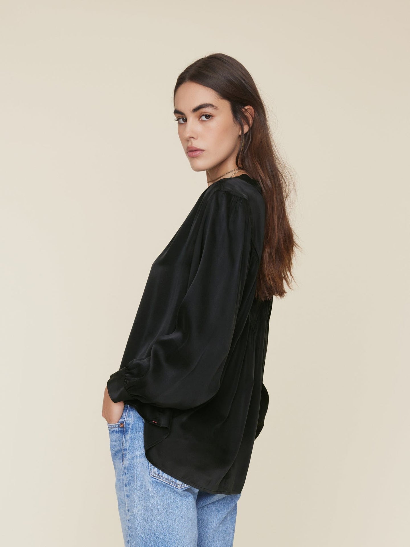 Xirena Top Black Greer Top